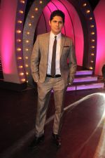 Vishal Malhotra at the Finale of UTVstars Lux The Chosen One on 25th July 2012 (27).jpg