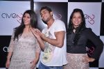 Prateik Babbar at Ave 29 Event Gallery Opening in Hughes Road on 27th July 2012 (170).JPG