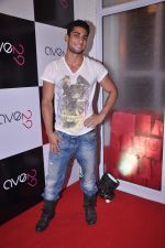Prateik Babbar at Ave 29 Event Gallery Opening in Hughes Road on 27th July 2012 (175).JPG