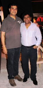Director Ashuu Trikha and Johnny Lever at the making shoot of Paparattzy Productions_ ENEMMY.JPG