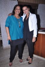Sharon prabhakar at Mangimo lounge Wednesday bar night launch in Mumbai on 29th July 2012 (16).JPG