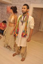 Shibani Dandekar and her choreographer Puneet Pathak will be walking the ramp for Payal Singhal at Lakme Fashion week on 30th July 2012 (11).JPG