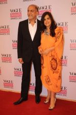  at Vogue Beauty Awards in Mumbai on 1st Aug 2012 (226).JPG