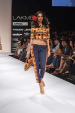 Model walk the ramp for Pia Pauro show at Lakme Fashion Week Day 1 on 3rd Aug 2012 (166).JPG