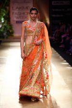 Model walk the ramp for Pallavi Jaikishan show at Lakme Fashion Week Day 1 on 3rd Aug 2012 (128).JPG