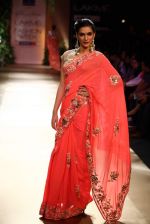Model walk the ramp for Pallavi Jaikishan show at Lakme Fashion Week Day 1 on 3rd Aug 2012 (90).JPG