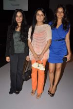 Padmini Kolhapure, Shivangi Kapoor, Tejaswini Kolhapure at Lakme Fashion Week Day 1 on 3rd Aug 2012_1 (123).JPG