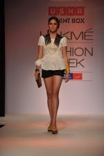 Model walk the ramp for Sannam Chopra Talent Box show at Lakme Fashion Week Day 2 on 4th Aug 2012 (14).JPG