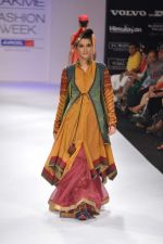 Model walk the ramp for Shruti Sancheti show at Lakme Fashion Week Day 3 on 5th Aug 2012 (35).JPG