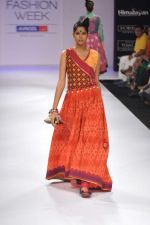 Model walk the ramp for Shruti Sancheti show at Lakme Fashion Week Day 3 on 5th Aug 2012 (6).JPG