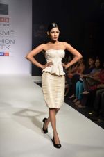 Model walk the ramp for Sonakshi Raaj Talent Box show at Lakme Fashion Week Day 2 on 4th Aug 2012 (14).JPG