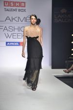 Model walk the ramp for Sonakshi Raaj Talent Box show at Lakme Fashion Week Day 2 on 4th Aug 2012 (31).JPG