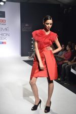 Model walk the ramp for Sonakshi Raaj Talent Box show at Lakme Fashion Week Day 2 on 4th Aug 2012 (43).JPG