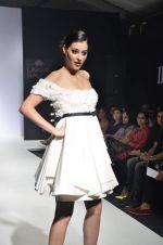 Model walk the ramp for Sonakshi Raaj Talent Box show at Lakme Fashion Week Day 2 on 4th Aug 2012 (55).JPG