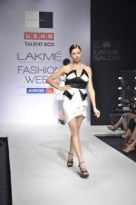 Model walk the ramp for Sonakshi Raaj Talent Box show at Lakme Fashion Week Day 2 on 4th Aug 2012 (57).JPG