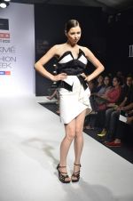 Model walk the ramp for Sonakshi Raaj Talent Box show at Lakme Fashion Week Day 2 on 4th Aug 2012 (58).JPG