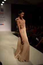 Model walk the ramp for Sonakshi Raaj Talent Box show at Lakme Fashion Week Day 2 on 4th Aug 2012 (7).JPG