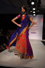 Model walk the ramp for Talent Box Swati Jain and Rivaayat show at Lakme Fashion Week Day 3 on 5th Aug 2012 (10).JPG
