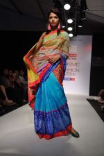 Model walk the ramp for Talent Box Swati Jain and Rivaayat show at Lakme Fashion Week Day 3 on 5th Aug 2012 (22).JPG