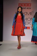 Model walk the ramp for Talent Box Swati Jain and Rivaayat show at Lakme Fashion Week Day 3 on 5th Aug 2012 (38).JPG