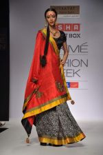 Model walk the ramp for Talent Box Swati Jain and Rivaayat show at Lakme Fashion Week Day 3 on 5th Aug 2012 (88).JPG