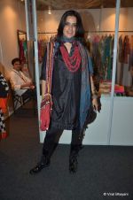 Shona Mohapatra at Lakme Fashion Week Day 2 on 4th Aug 2012_1 (81).JPG