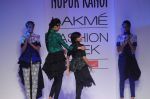Model walk the ramp for Nupur Kanoi show at Lakme Fashion Week 2012 Day 5 in Grand Hyatt on 7th Aug 2012 (54).JPG