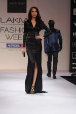 Model walk the ramp for Rajat Tangri show at Lakme Fashion Week 2012 Day 5 in Grand Hyatt on 7th Aug 2012 (58).JPG