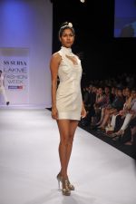 Model walk the ramp for SS Surya  show at LFW 2012 Day 5 in Grand Hyatt on 7th Aug 2012 (32).JPG