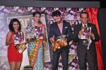 Imran Khan,Sonam Kapoor grace the launch of Star Week magazine_s anniversary cover in Mumbai on 8th Aug 2012 (39).JPG