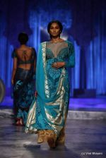 Model walk the ramp fo JJ Valaya Show at PCJ Delhi Couture Week day 1 on 8th Aug 2012  (43).JPG