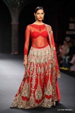 Model walk the ramp fo Varun Bahl Show at PCJ Delhi Couture Week day 1 on 8th Aug 2012 (256).JPG