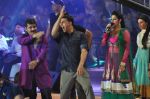 Akshay Kumar at Dahi Handi events in Mumbai on 10th Aug 2012 (138).JPG