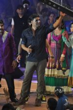 Akshay Kumar at Dahi Handi events in Mumbai on 10th Aug 2012 (144).JPG