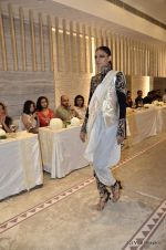 Model walk the ramp for Anamika Khanna show at PCJ Delhi Couture Week on 9th Aug 2012 (173).JPG