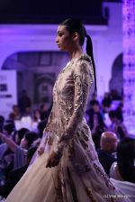 Model walk the ramp for Gaurav Gupta show at PCJ Delhi Couture Week on 9th Aug 2012 (130).JPG