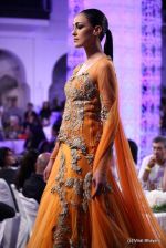 Model walk the ramp for Gaurav Gupta show at PCJ Delhi Couture Week on 9th Aug 2012 (159).JPG