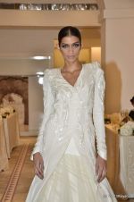 Model walk the ramp for Gaurav Gupta show at PCJ Delhi Couture Week on 9th Aug 2012 (9).JPG