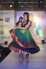 Model walks for Manali Jagtap Show at Global Magazine- Sultan Ahmed tribute fashion show on 15th Aug 2012 (199).JPG
