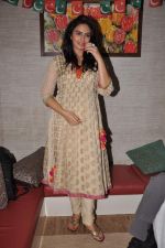 Huma Qureshi with Cast of Gangs of Wasseypur 2 at Iftaar party in Bandra,Mumbai on 17th Aug 2012 (66).JPG