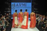 Model walks the ramp for Laxmi Jewellery Export vt Ltd Show at IIJW Day 1 on 19th Aug 2012  (39).JPG