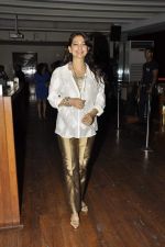 Juhi Chawla at Mohomed and Lucky Morani Anniversary - Eid Party in Escobar on 21st Aug 2012 (153).JPG