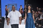 Model walks the ramp for  International Gemological Institute Show at IIJW Day 3 on 21st Aug 2012 (109).JPG