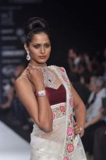 Model walks the ramp for  International Gemological Institute Show at IIJW Day 3 on 21st Aug 2012 (96).JPG