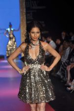 Model walks the ramp for Cappuccino Collection Show at IIJW Day 3 on 21st Aug 2012 (102).JPG
