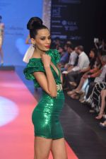 Model walks the ramp for Cappuccino Collection Show at IIJW Day 3 on 21st Aug 2012 (64).JPG