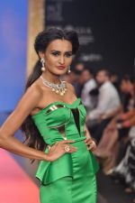Model walks the ramp for Cappuccino Collection Show at IIJW Day 3 on 21st Aug 2012 (96).JPG