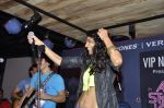 Anushka Manchanda live at Vero Moda in Khar,Mumbai on 22nd Aug 2012 (60).JPG