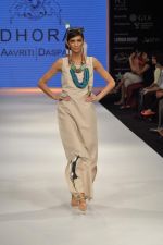 Model walks the ramp for Aavriti Jain Show at IIJW Day 4 on 22nd Aug 2012 (49).JPG