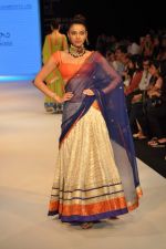 Model walks the ramp for Kriplani & Sons Show at IIJW Day 4 on 22nd Aug 2012 (78).JPG